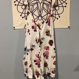 Floral romper, forever 21, size US W Small. Barley worn.
